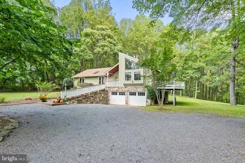 6420 Old Bust Head Rd, Broad Run, VA 20137 photo 4