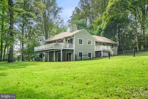6420 Old Bust Head Rd, Broad Run, VA 20137 photo 5