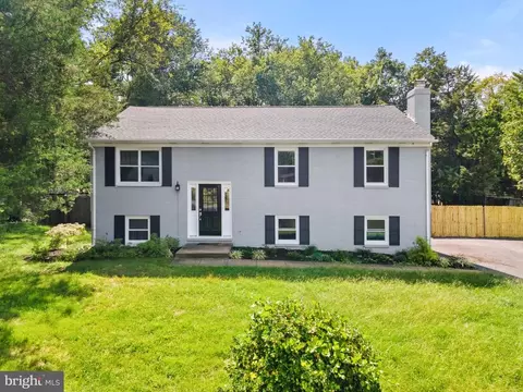 5065 Albrecht Ln, Warrenton, VA 20187