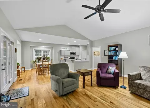5885 Moore Rd, Marshall, VA 20115 photo 6