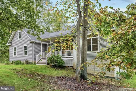 5885 Moore Rd, Marshall, VA 20115 photo 3
