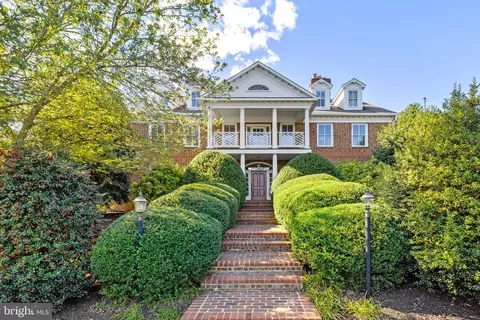 5352 Dixons Mill Rd, Marshall, VA 20115
