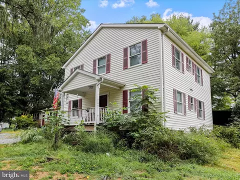 7005 Grays Mill Rd, Warrenton, VA 20187