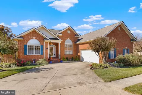 253 Carriage Chase Cir, Warrenton, VA 20186