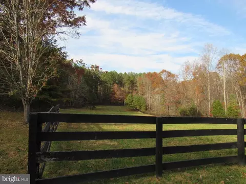 4085 Sumerduck Rd, Sumerduck, VA 22742 photo 27