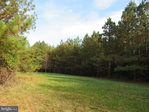 4085 Sumerduck Rd, Sumerduck, VA 22742 photo 9