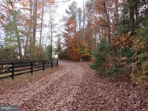 4085 Sumerduck Rd, Sumerduck, VA 22742 photo 29