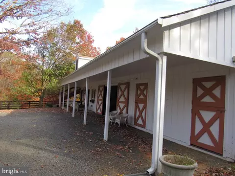 4085 Sumerduck Rd, Sumerduck, VA 22742 photo 18