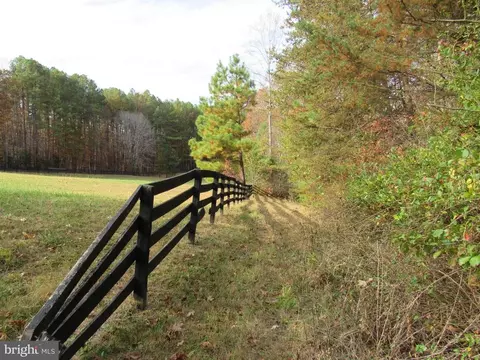 4085 Sumerduck Rd, Sumerduck, VA 22742 photo 26