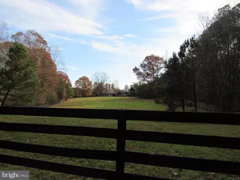 4085 Sumerduck Rd, Sumerduck, VA 22742 photo 32