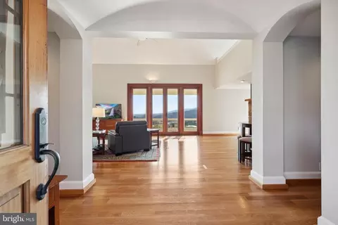 3624 Leeds Manor Rd, Markham, VA 22643 photo 6