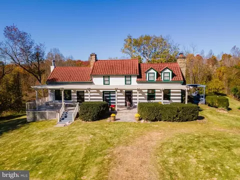7054 Wilson Rd, Warrenton, VA 20186 photo 10