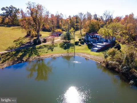 7054 Wilson Rd, Warrenton, VA 20186 photo 12