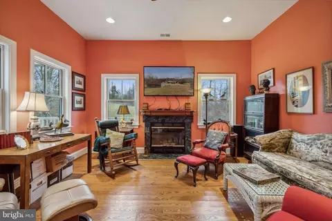 7054 Wilson Rd, Warrenton, VA 20186 photo 21