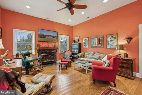 7054 Wilson Rd, Warrenton, VA 20186 photo 20