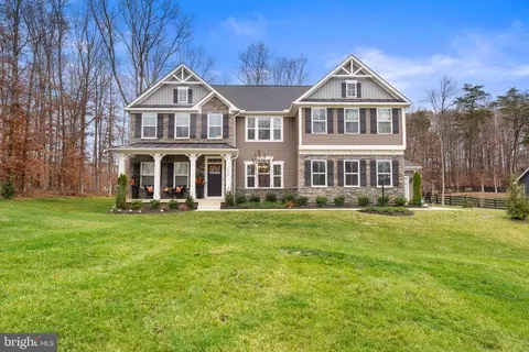 3030 Forestdale Dr, Vint Hill Farms, VA 20187