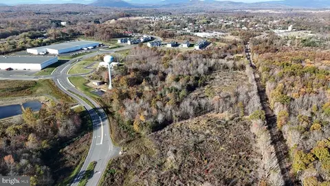 Whiting Road, Marshall, VA photo 4