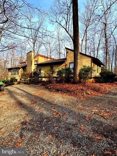 7633 Riverside Farm Rd, Marshall, VA 20115 photo 2