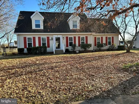 6431 Waterdale Ct, Bealeton, VA 22712