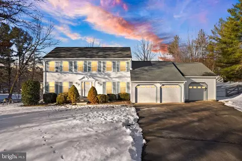 5600 Wilshire Ct, Warrenton, VA 20187