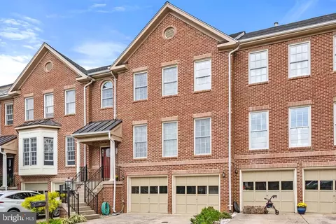 162 Mosby Cir, Warrenton, VA 20186