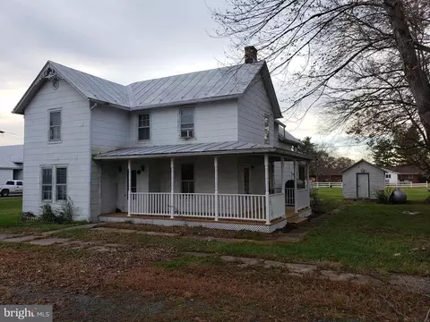 10564 Rogues Rd, Midland, VA 22728