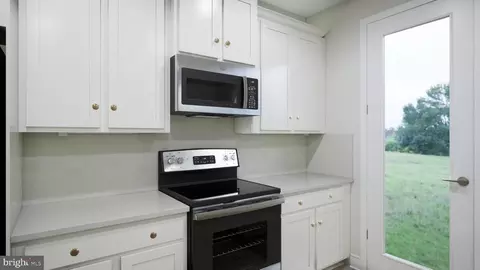 8675 Anderson Ave, Marshall, VA 20115 photo 6