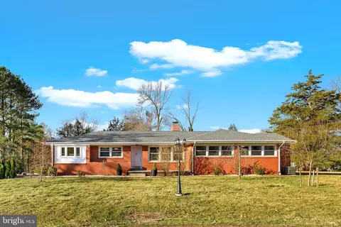 6321 Nordix Dr, Warrenton, VA 20187