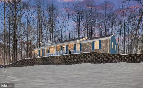 11187 Cardinal Dr, Remington, VA 22734