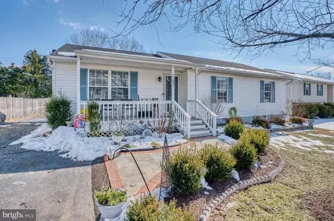 11691 Fort Union Dr, Remington, VA 22734