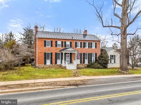 9082 John S Mosby Hwy, Upperville, VA 20184