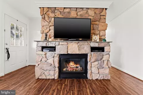 5458 Sumerduck Rd, Sumerduck, VA 22742 photo 9