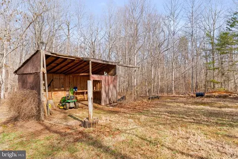 5458 Sumerduck Rd, Sumerduck, VA 22742 photo 35