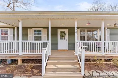 5458 Sumerduck Rd, Sumerduck, VA 22742 photo 3