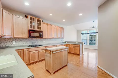 161 Ruby Ct, Warrenton, VA 20186 photo 4