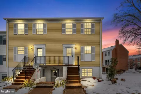 173 Fairfield Dr, Warrenton, VA 20186