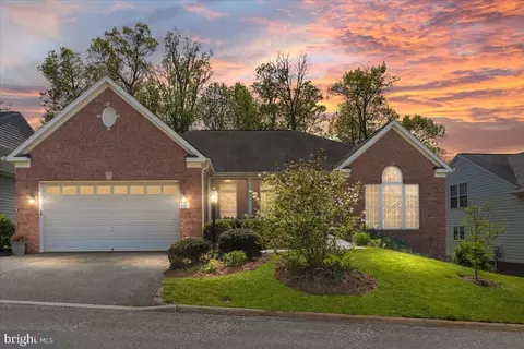 6727 Stream View Ln, Warrenton, VA 20187