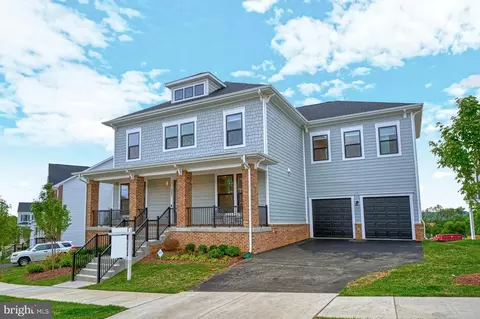 5095 Carters Xing, Marshall, VA 20115
