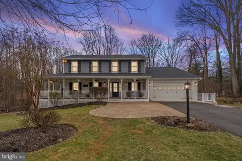 7049 Stafford St, Warrenton, VA 20187