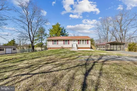 2374 Carriage Ford Rd, Catlett, VA 20119