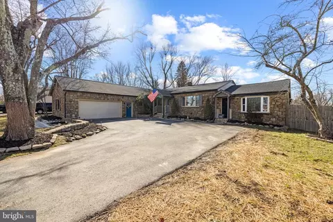 4078 Rectortown Rd, Marshall, VA 20115 photo 3