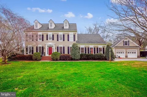 7343 Huntsmans Dr, Warrenton, VA 20186