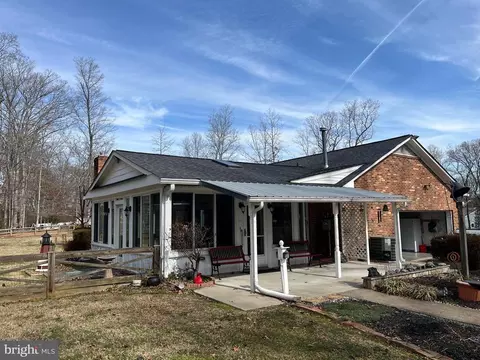 8128 Overlook Ct, Catlett, VA 20119 photo 3