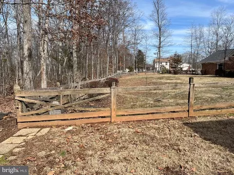 8128 Overlook Ct, Catlett, VA 20119 photo 5