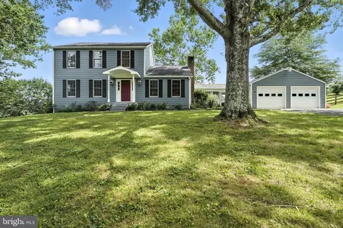 8363 Old Waterloo Rd, Warrenton, VA 20186