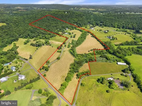 7295 Dudie Rd, Marshall, VA 20115 photo 5