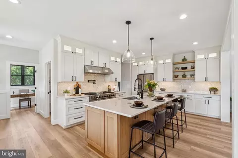 6941 Great Oak Way, Warrenton, VA 20187