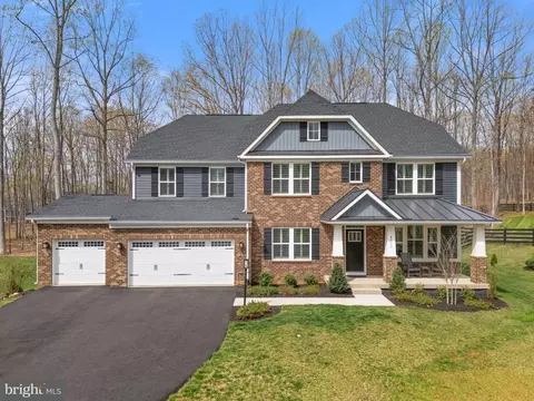 4033 Oakland Dr, Vint Hill Farms, VA 20187