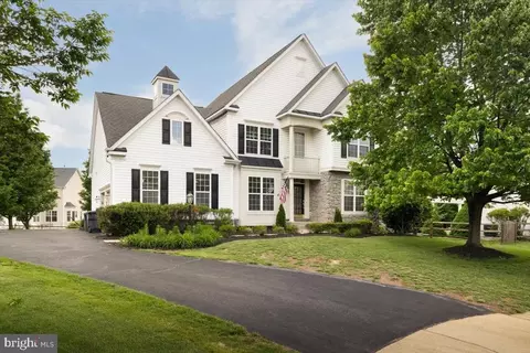 7135 Hills Ln, Warrenton, VA 20187