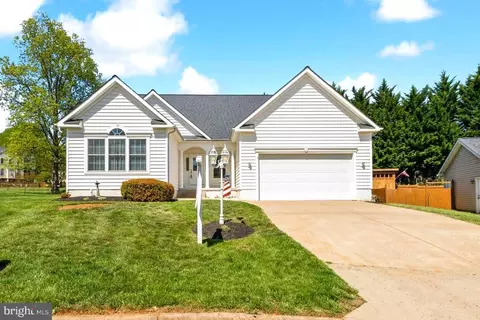 7587 Myers Ct, Warrenton, VA 20187